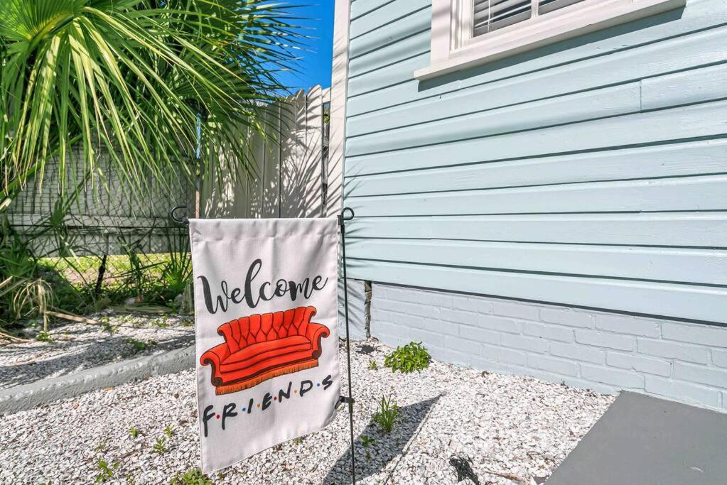 Friends Airbnb Themed 2Bed 2Bath Walkable To All Of Ybor Tampa Exterior photo